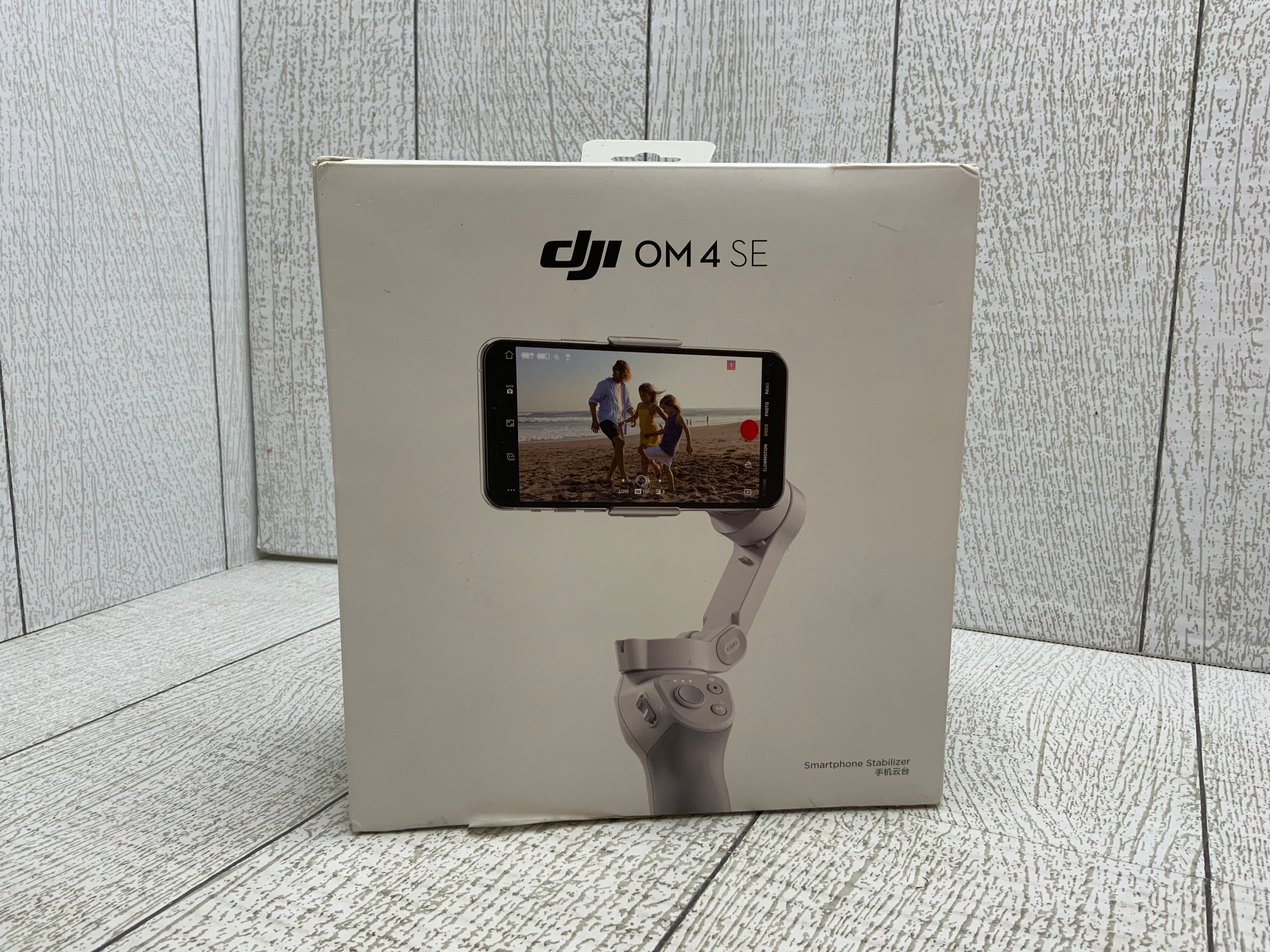 DJI OM 4 SE - 3-Axis Smartphone Gimbal Stabilizer with Tripod (8050736627950)